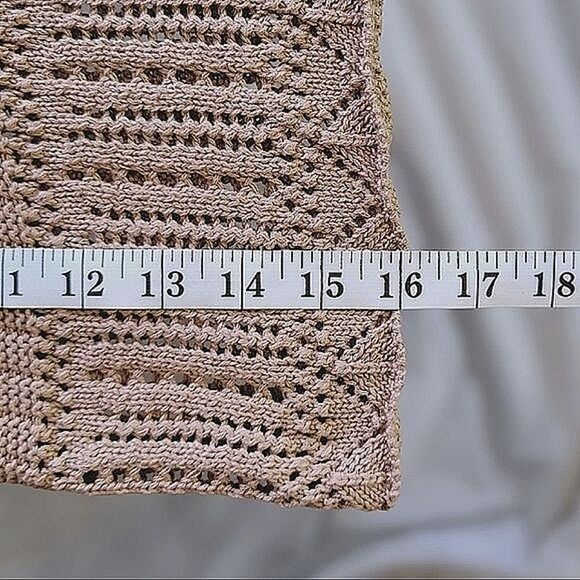 Streetwear Society beige crochet v-neck crop tank size S - Picture 10 of 11